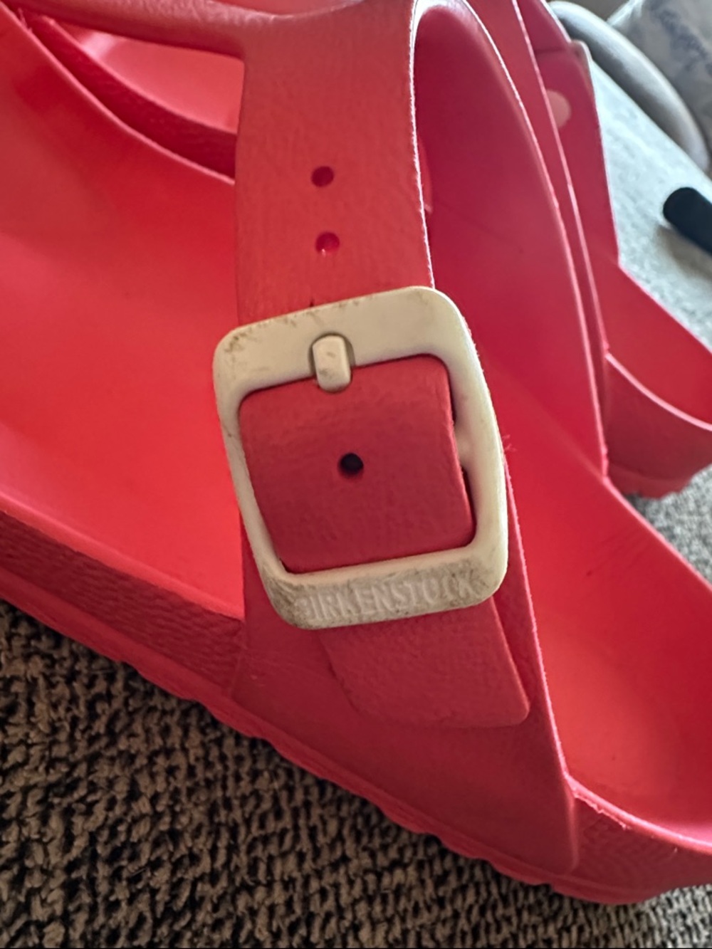 Birkenstock Women's Bright Pink Toe-Post Sandals - Picture 5 of 7
